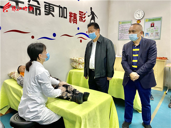 facabda537c244ae9346bee0a9cd7822.jpg