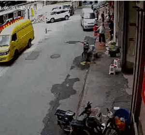 fbb5fdcb3909439385d90f097e02ac78.gif